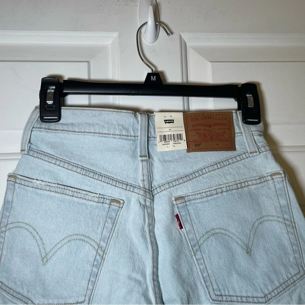 Levi’s Premium 501 Woman’s Denim Shorts size 24 Light Wash High Rise Cut Offs